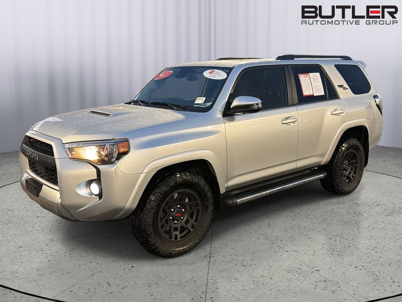 Certified 2023 Toyota 4Runner TRD Off-Road Premium w/ Moonroof Package AWD/4WD image 2