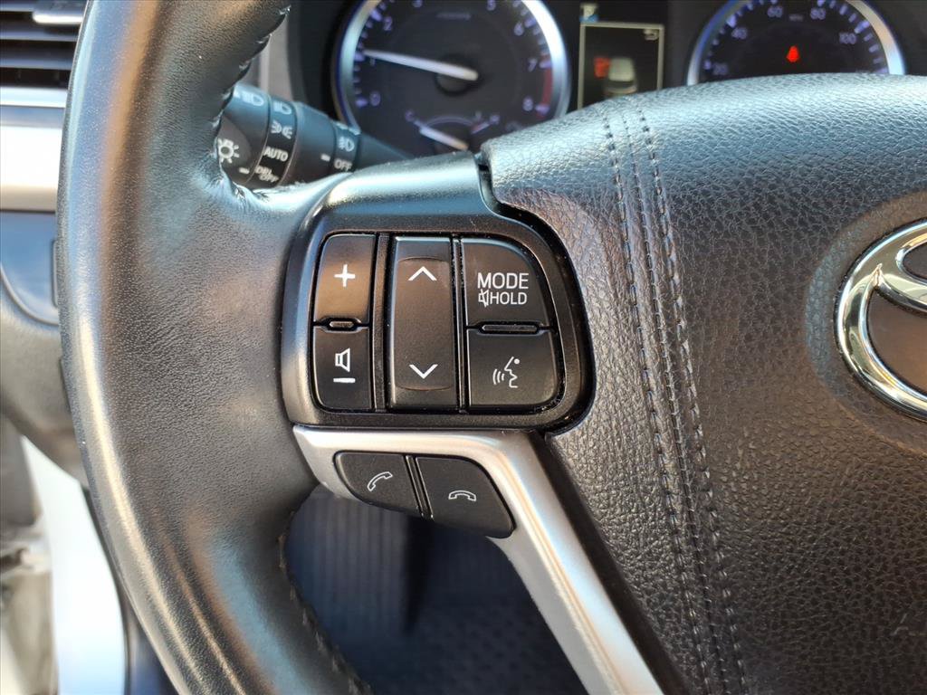 Used 2019 Toyota Highlander Limited AWD/4WD image 31