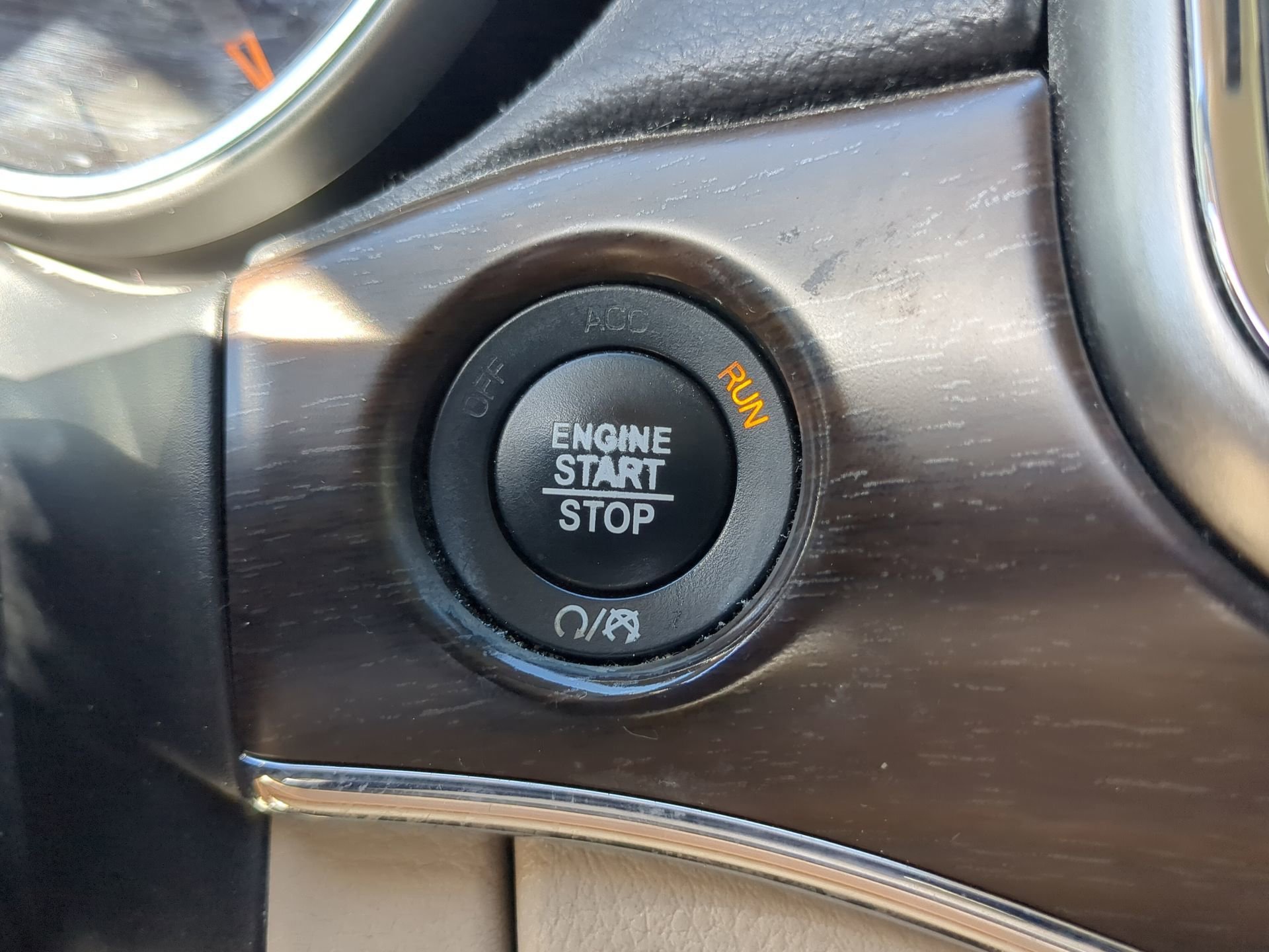 Used 2018 Jeep Grand Cherokee Limited image 60