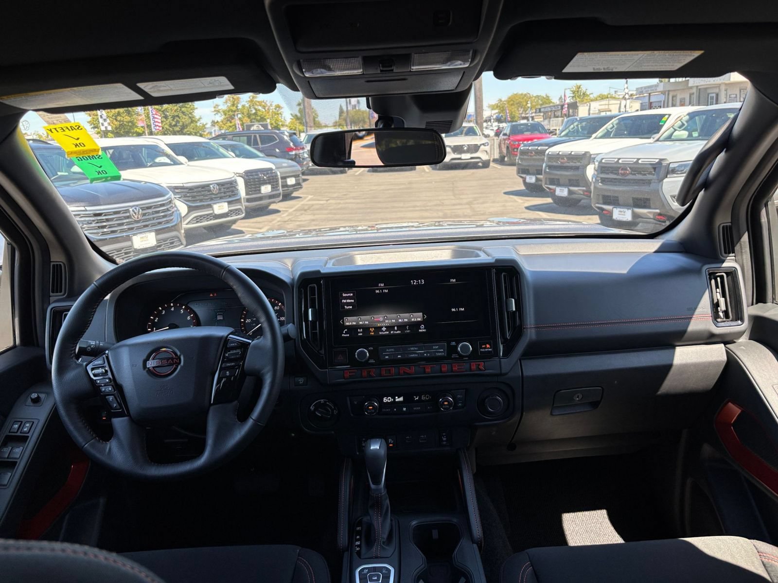 Used 2026 Nissan Frontier PRO-4X AWD/4WD image 32
