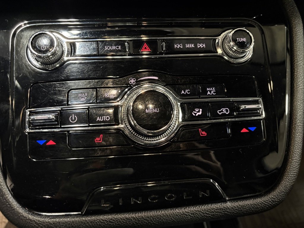 Used 2022 Lincoln Corsair Reserve image 12