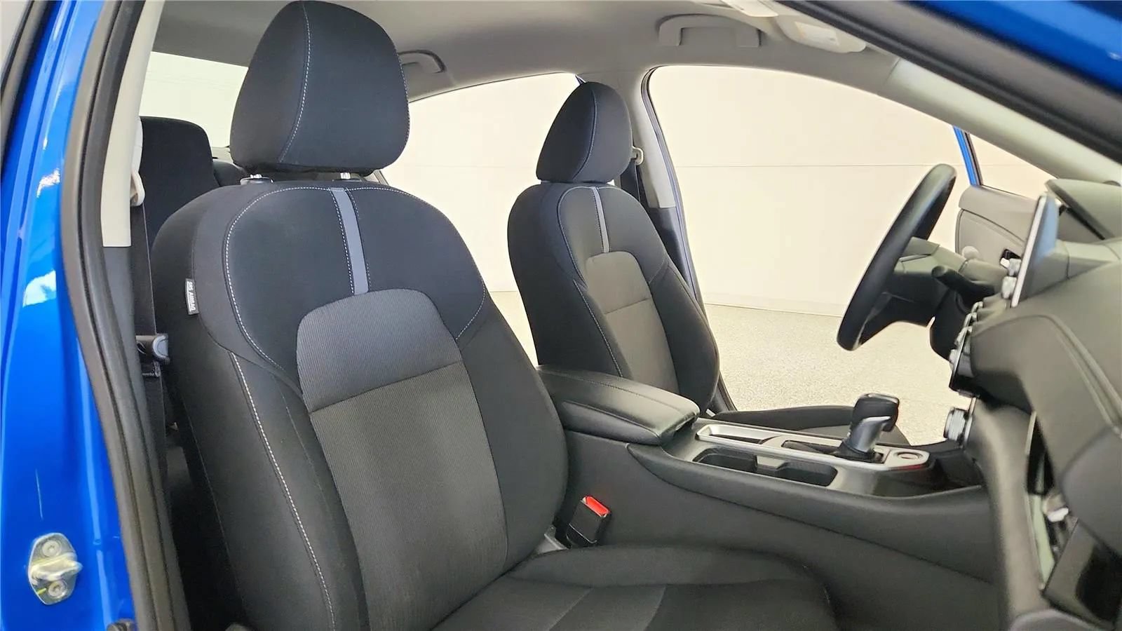 Used 2024 Nissan Sentra SV FWD image 37