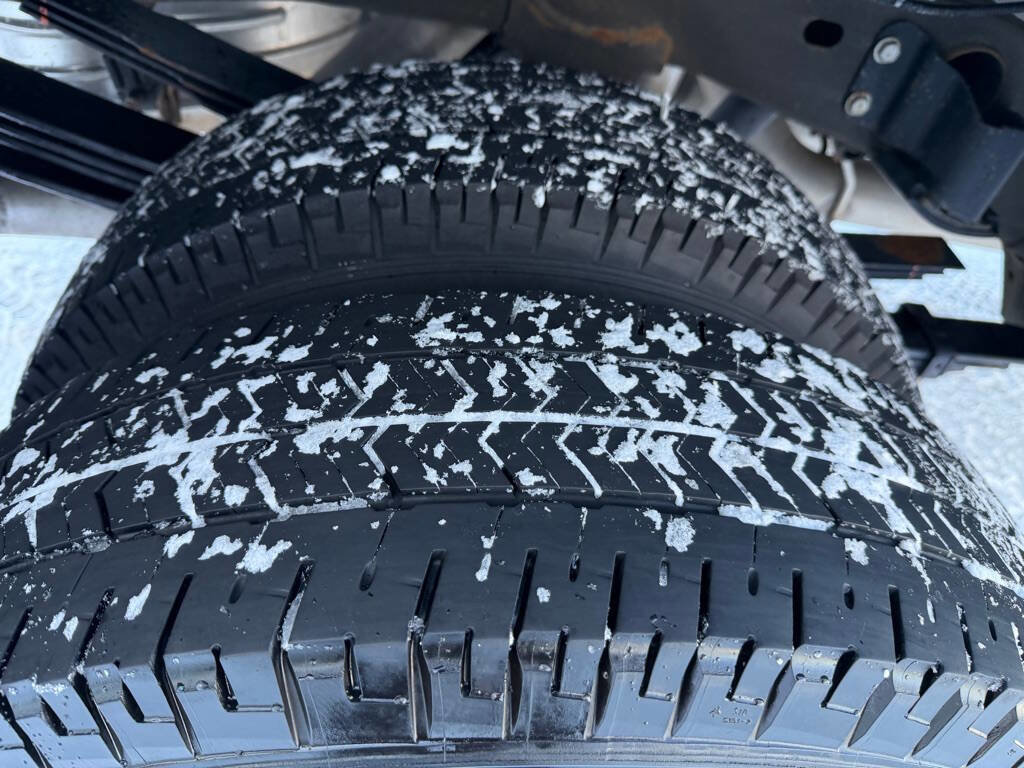 Used 2024 GMC Sierra 3500 SLT w/ SLT Premium Package image 54