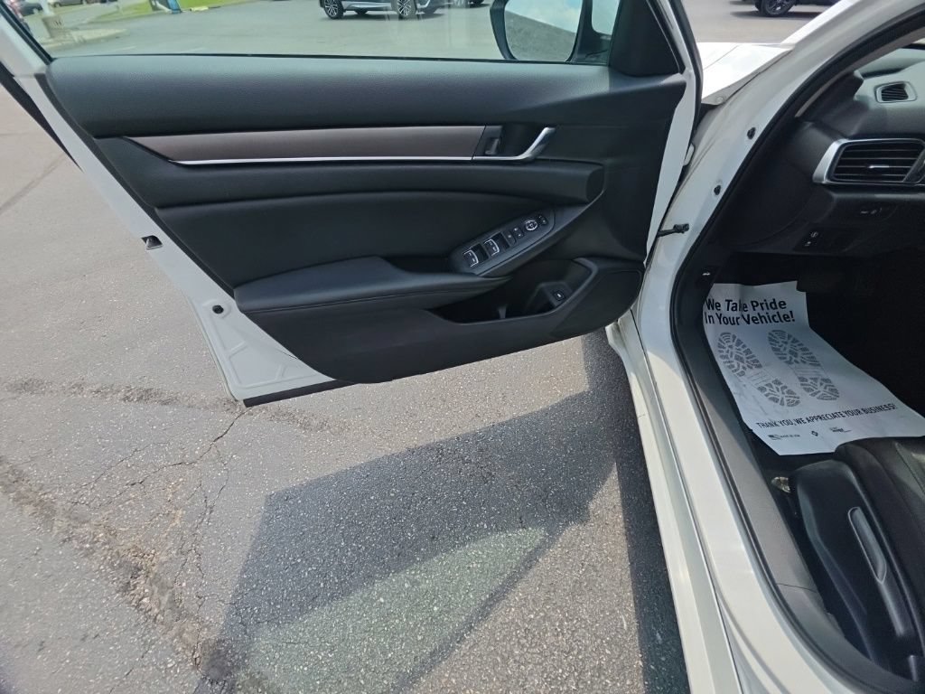 Used 2019 Honda Accord LX image 9