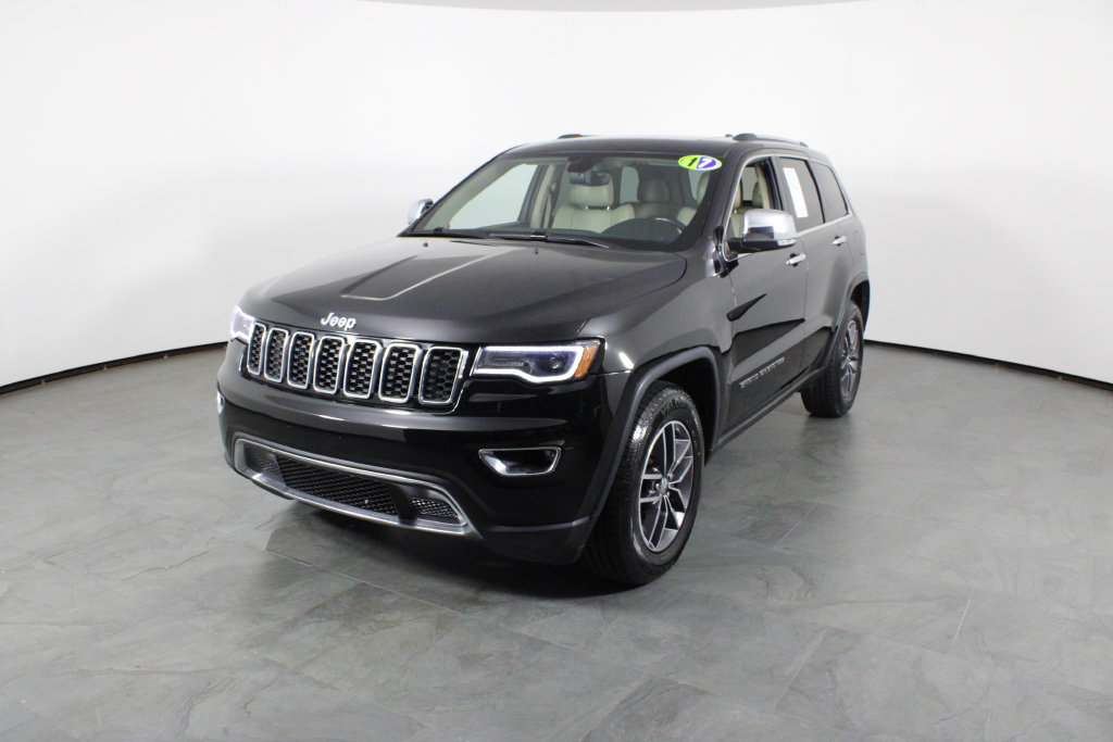Used 2017 Jeep Grand Cherokee Limited w/ Luxury Group II RWD image 2