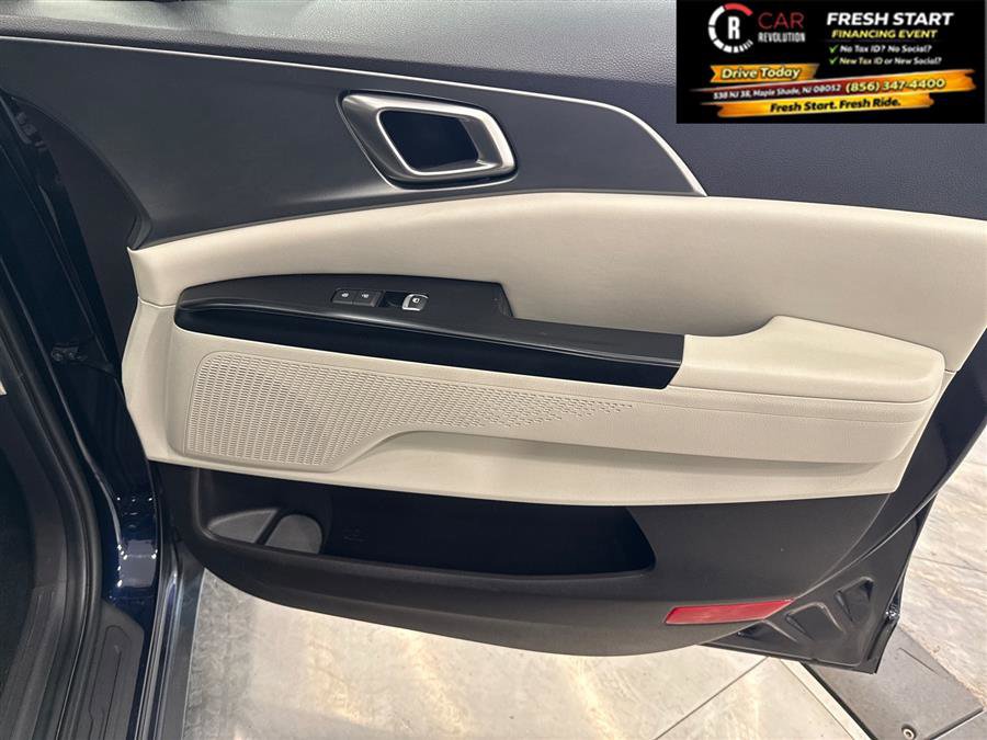 Used 2024 Kia Carnival LX image 69