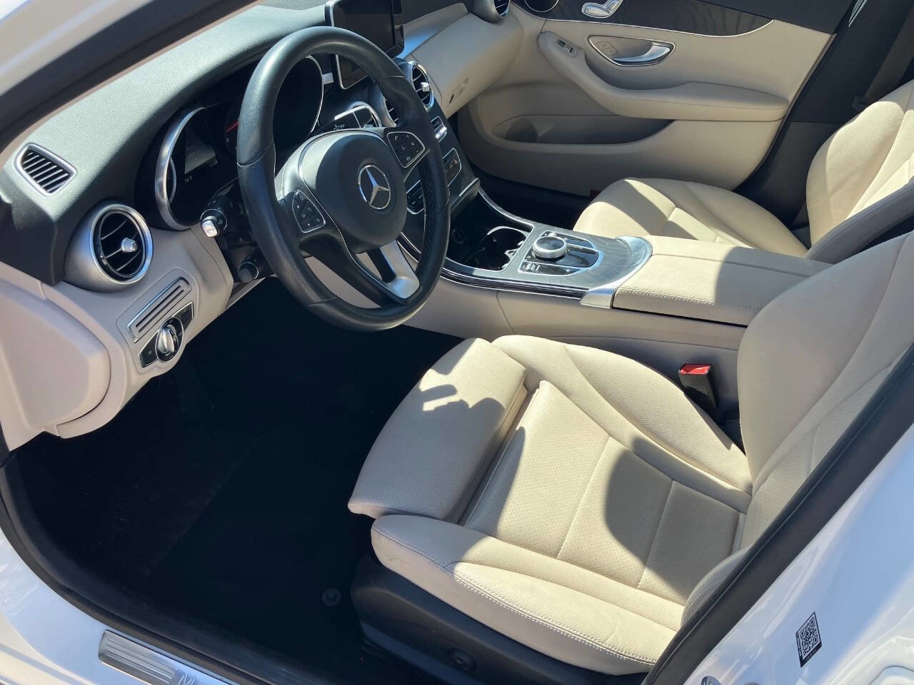 Used 2017 Mercedes-Benz C 300 Luxury image 11