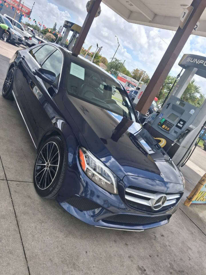 Used 2020 Mercedes-Benz C 300 Sedan image 2