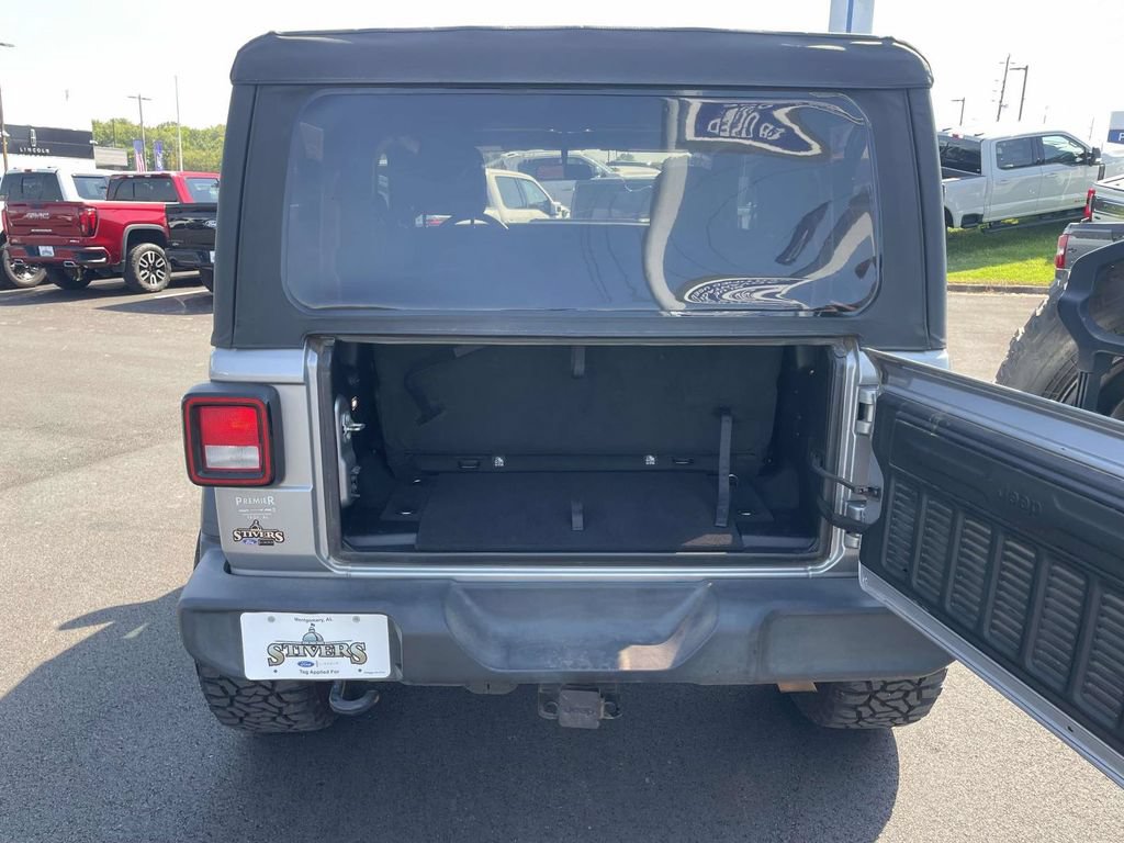 Used 2021 Jeep Wrangler Sport AWD/4WD image 10