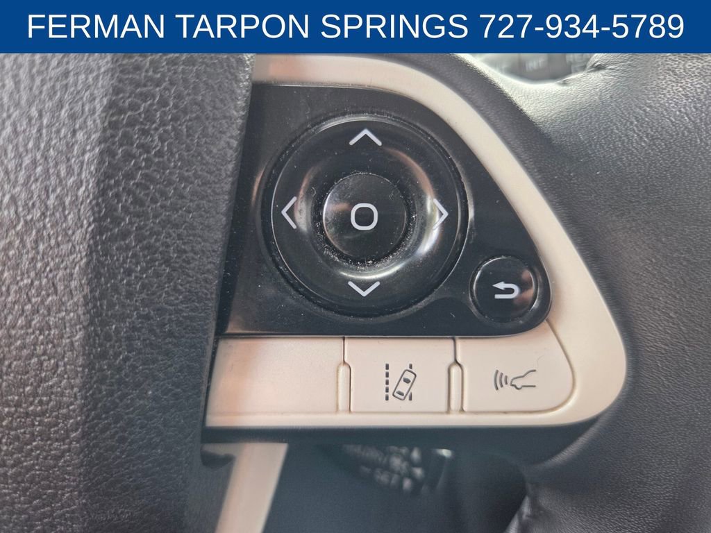 Used 2018 Toyota Prius Four Touring image 28