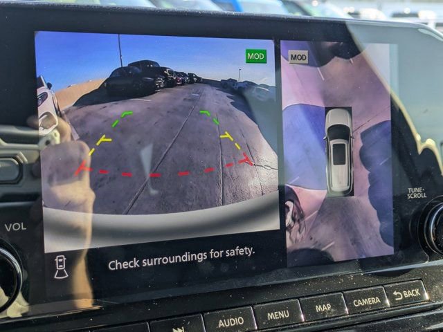 Used 2023 Nissan Pathfinder SL w/ Lighting Package (N92) image 19