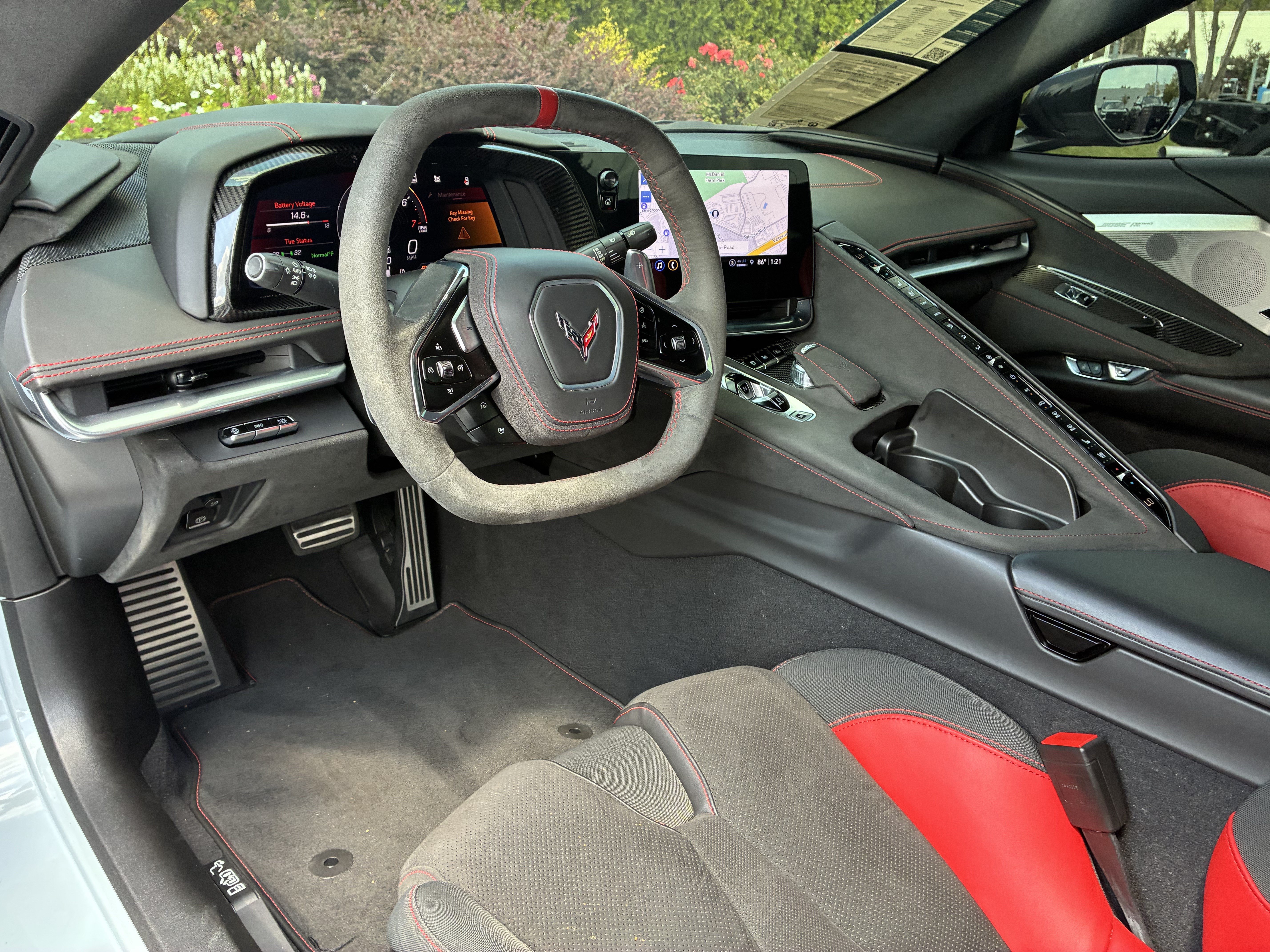 Used 2021 Chevrolet Corvette Stingray Premium Conv w/ Z51 Performance Package RWD image 15