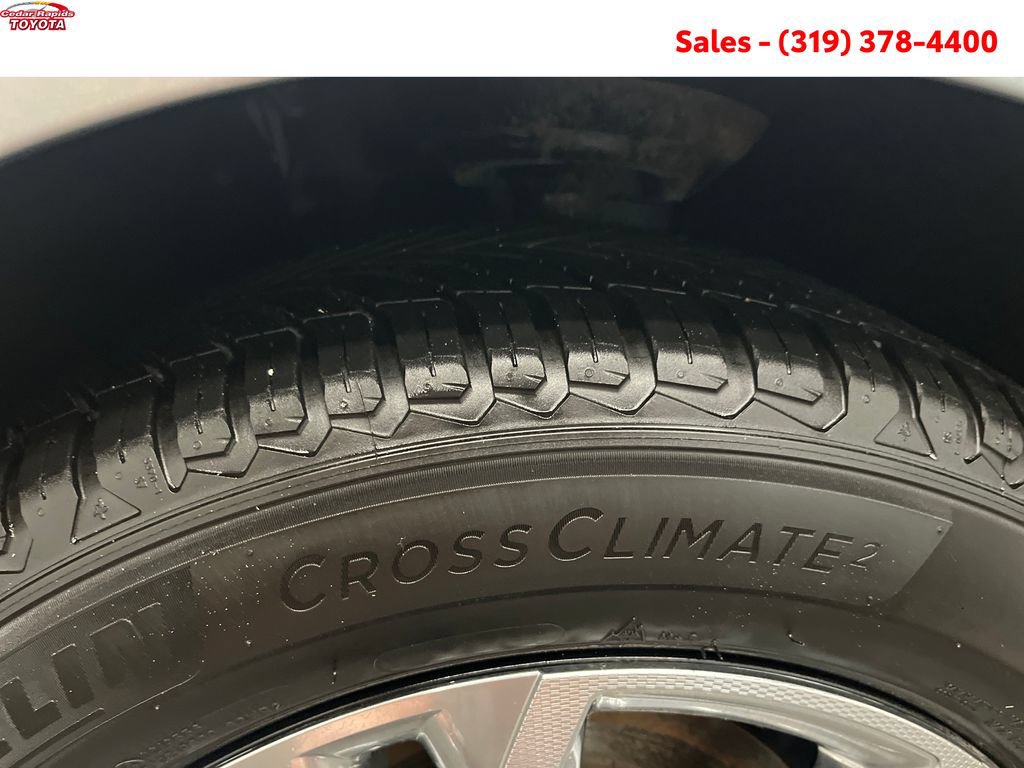 Certified 2021 Toyota Sienna XSE w/ XSE Plus Package AWD/4WD image 14
