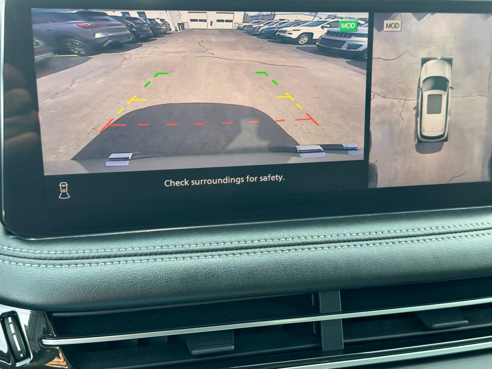 Used 2023 INFINITI QX60 Luxe AWD/4WD image 28