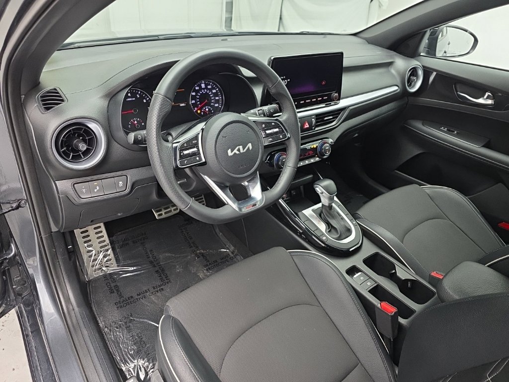 Used 2024 Kia Forte GT-Line FWD image 15