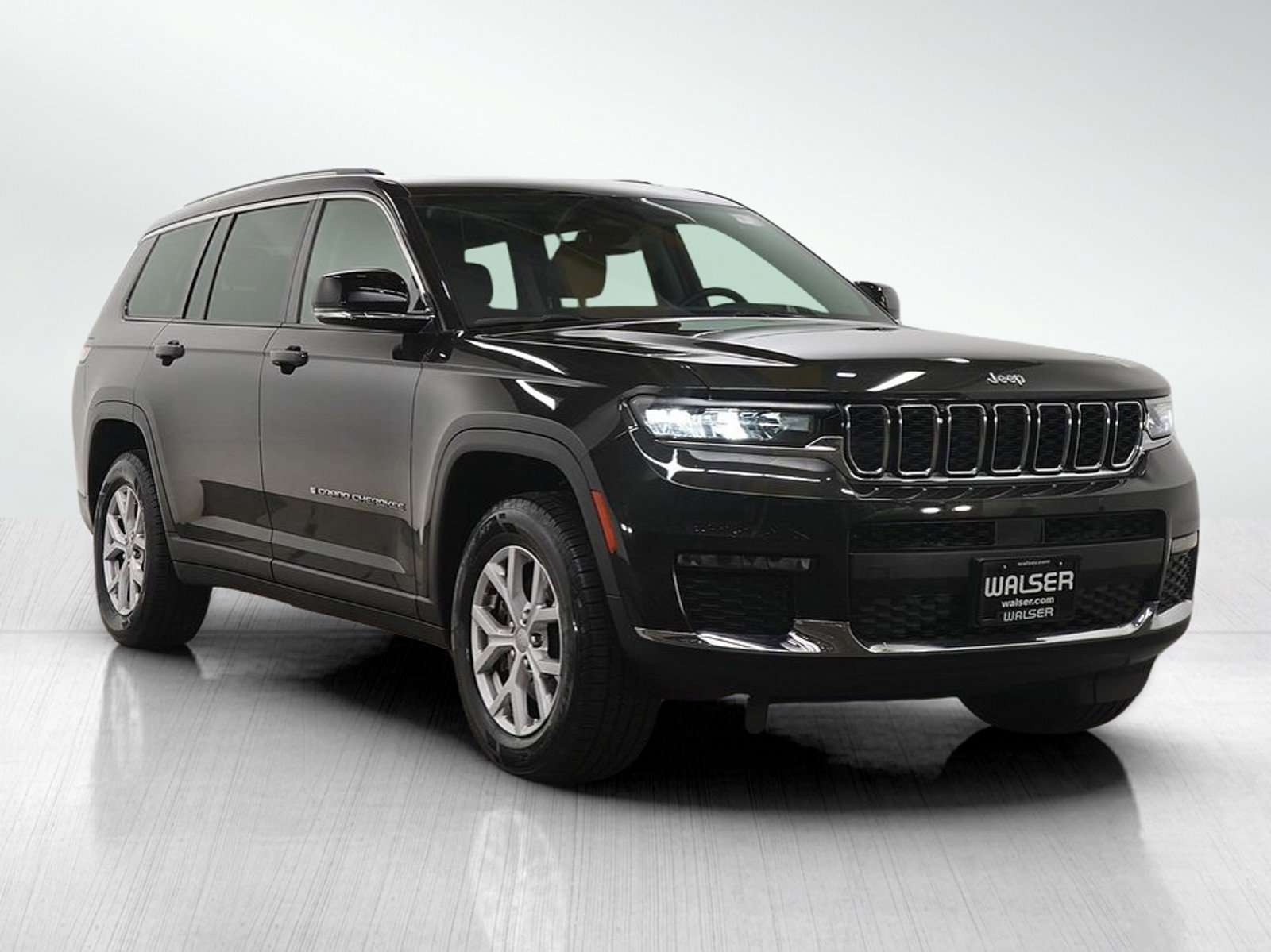 Used 2022 Jeep Grand Cherokee L Limited w/ Trailer Tow Group (B) image 7