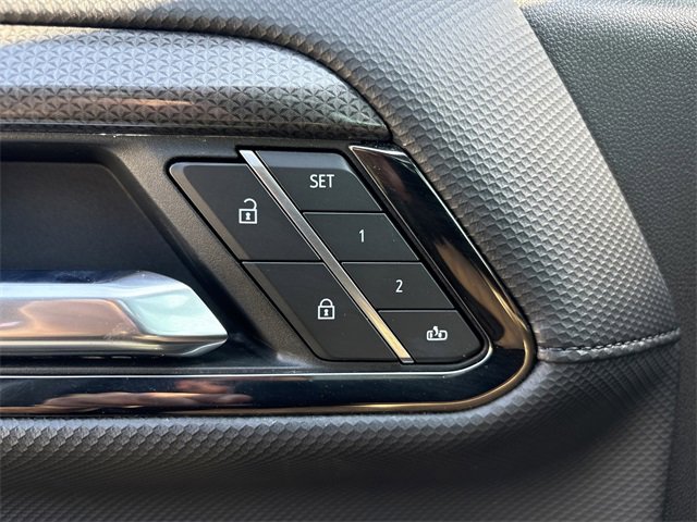 Used 2024 Chevrolet Silverado 1500 ZR2 w/ Technology Package image 37