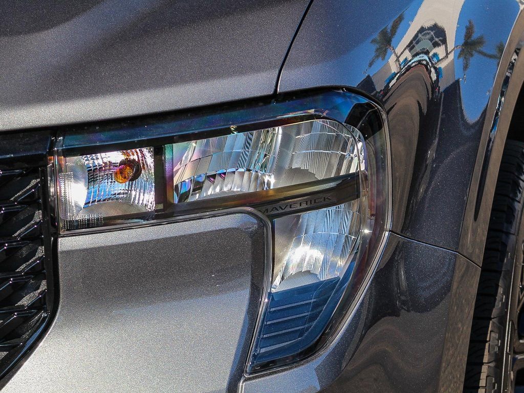 New 2025 Ford Maverick XLT w/ XLT Luxury Package image 4