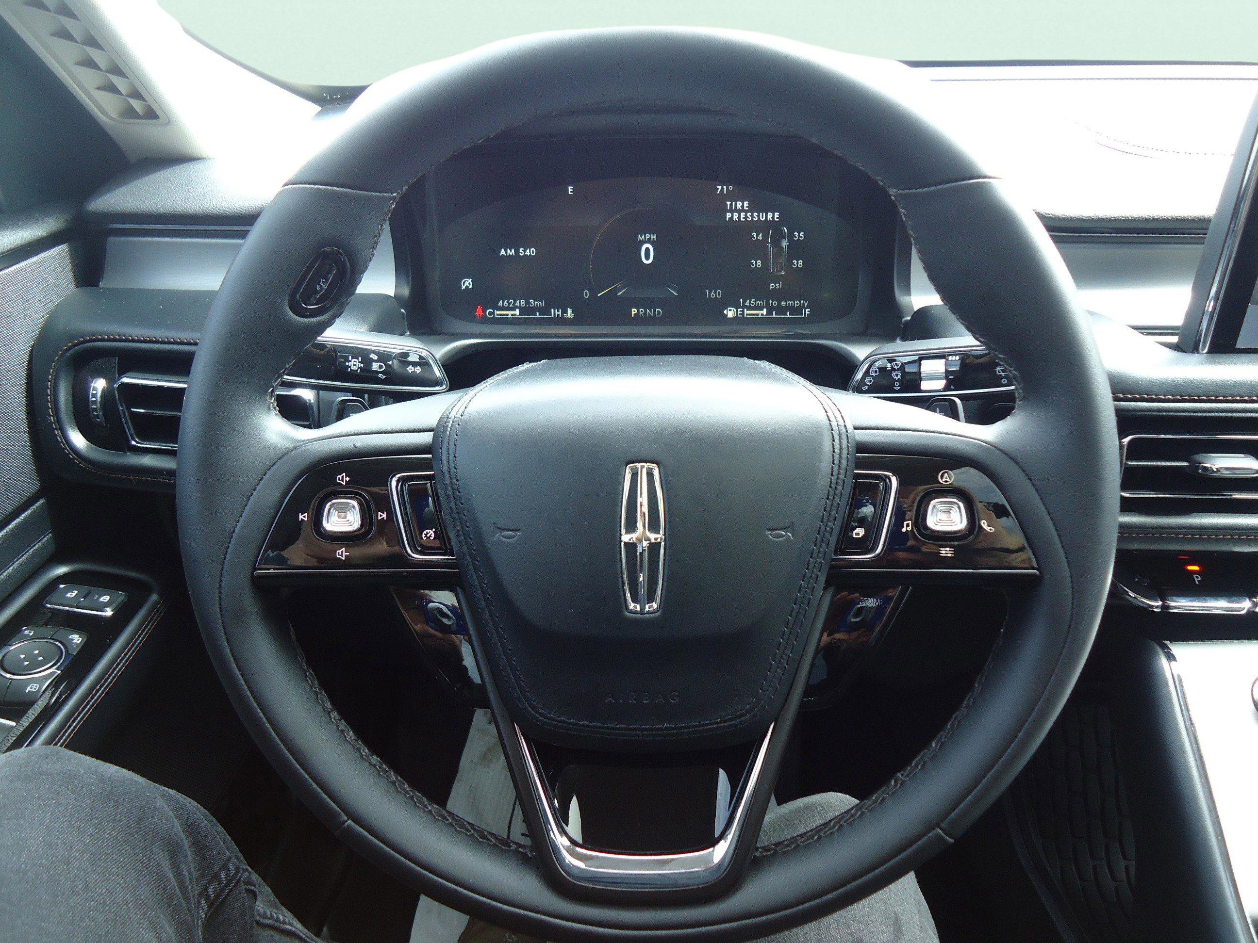 Used 2022 Lincoln Aviator AWD w/ Premium Package image 12