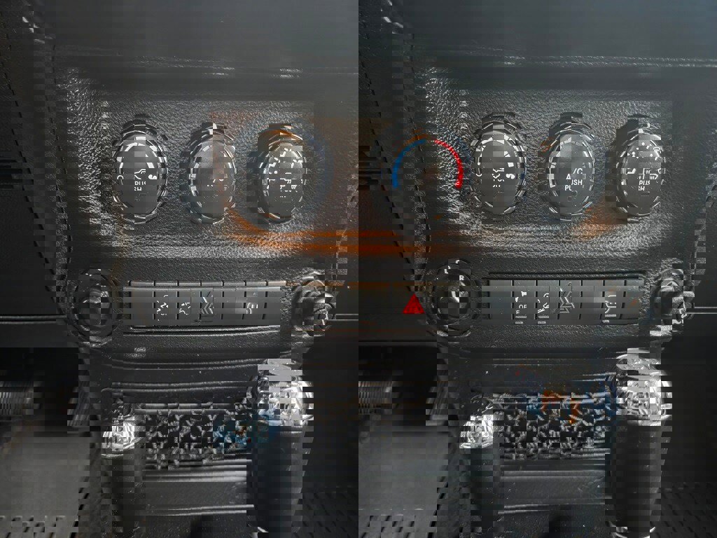 Used 2012 Jeep Wrangler Rubicon w/ Dual Top Group image 14