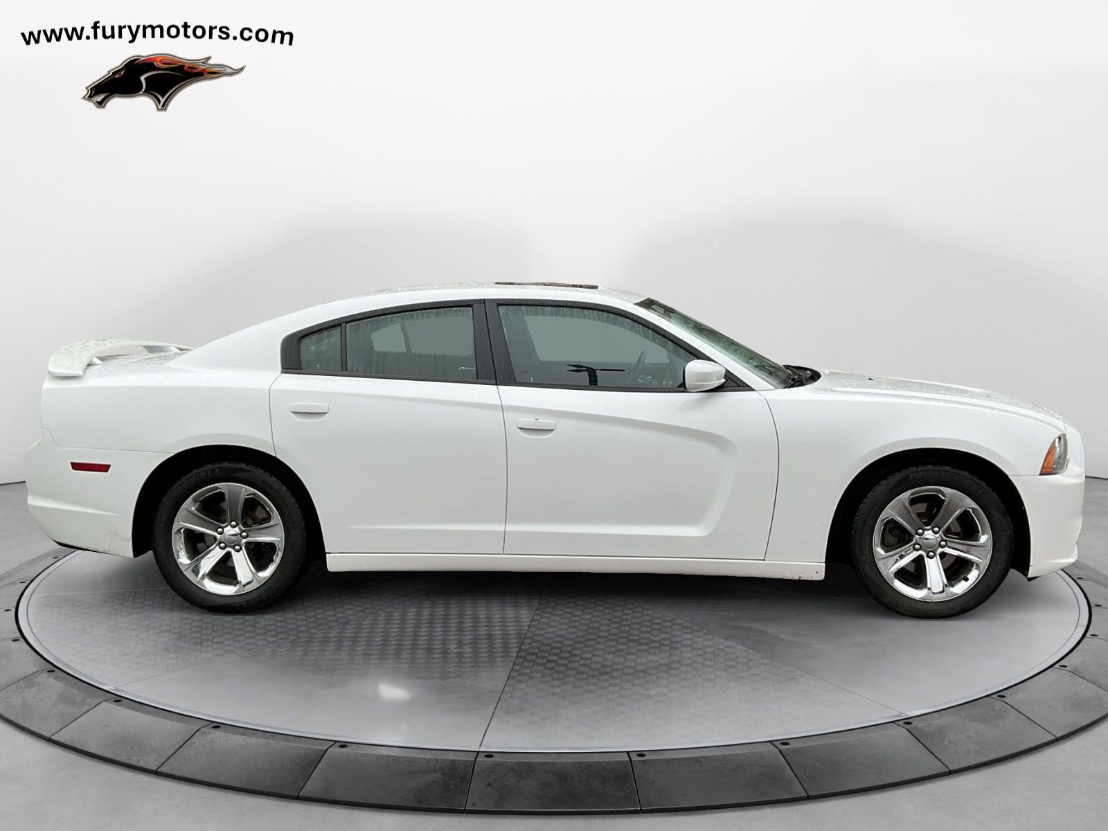 Used 2013 Dodge Charger SXT Plus image 2