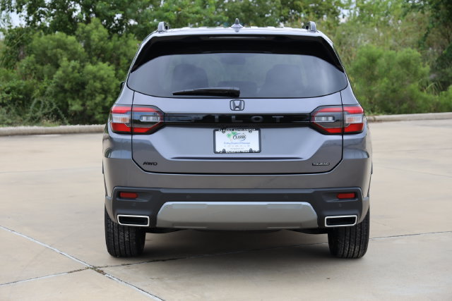 New 2026 Honda Pilot Touring image 6
