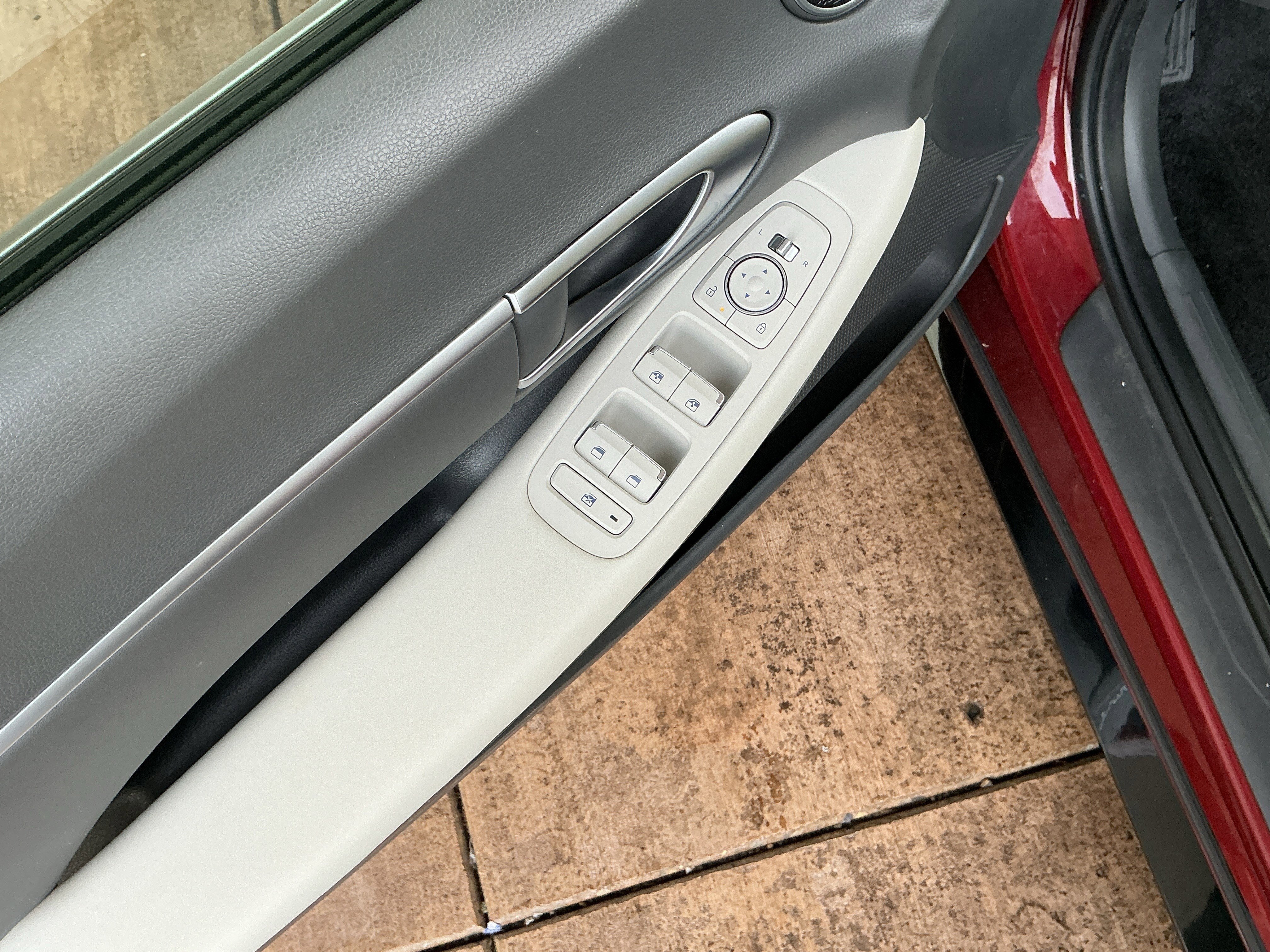 Used 2024 Hyundai Sonata SEL image 15