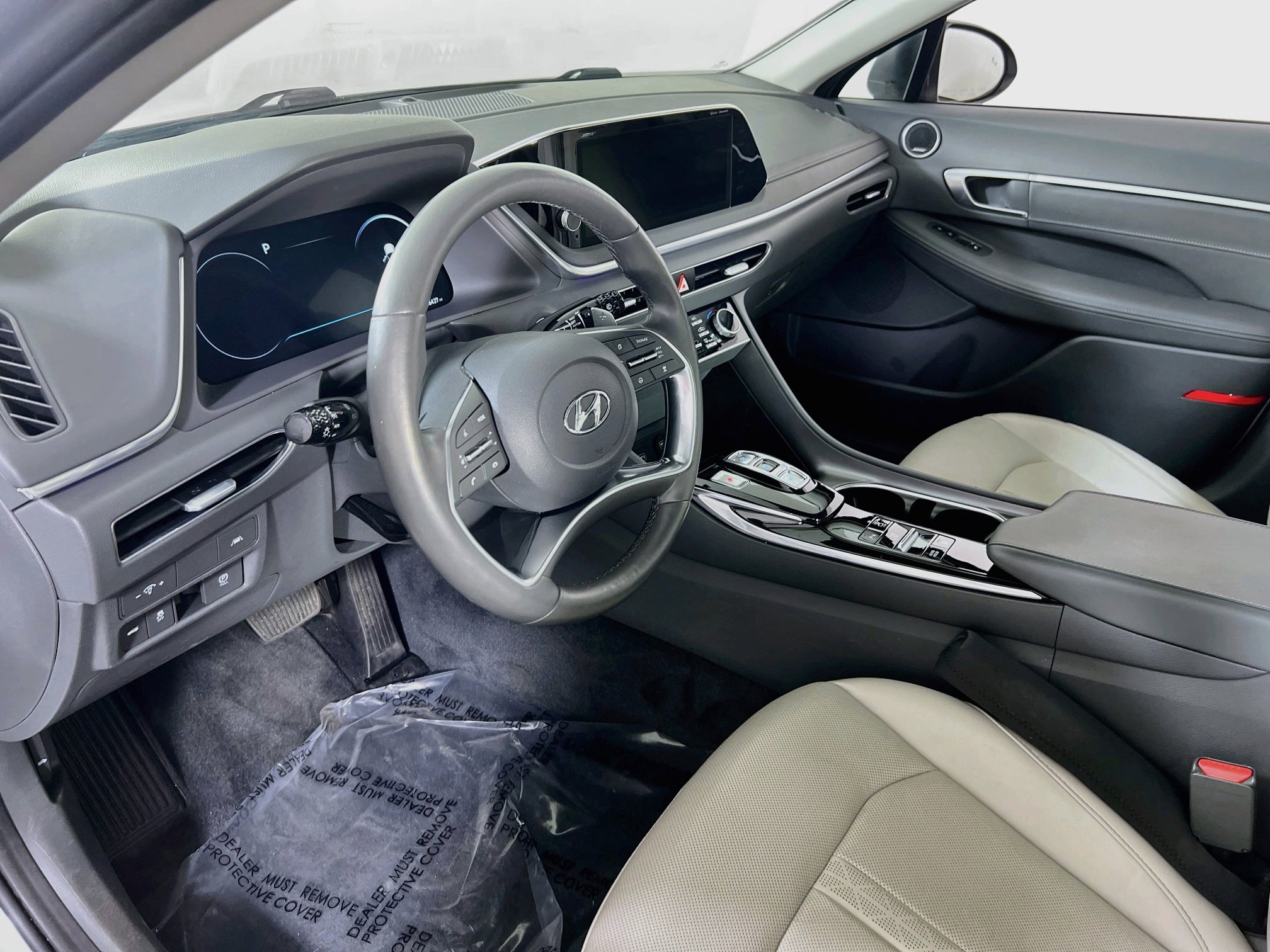 Used 2020 Hyundai Sonata Limited w/ Cargo Package FWD image 9