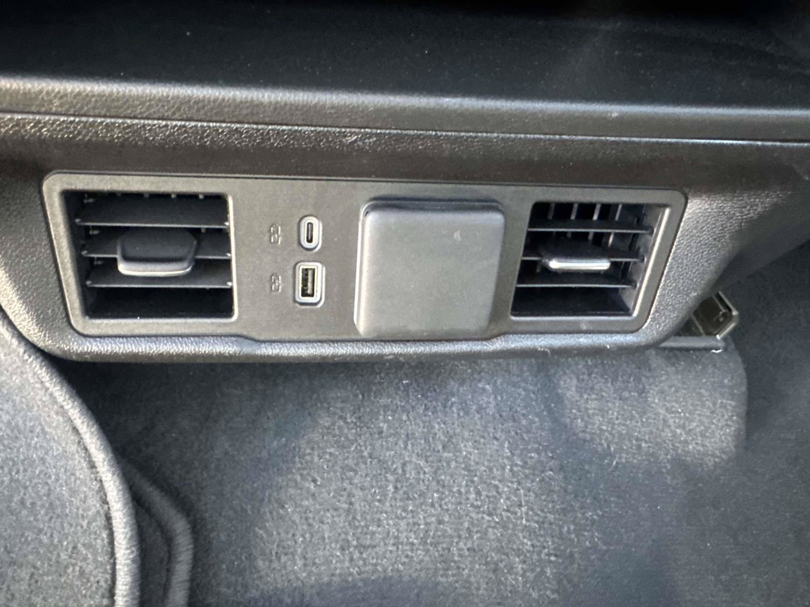 Certified 2025 GMC Sierra 1500 SLT AWD/4WD image 22