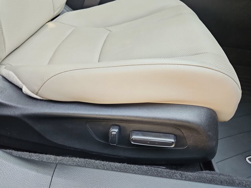 Used 2023 Honda Accord Touring image 26