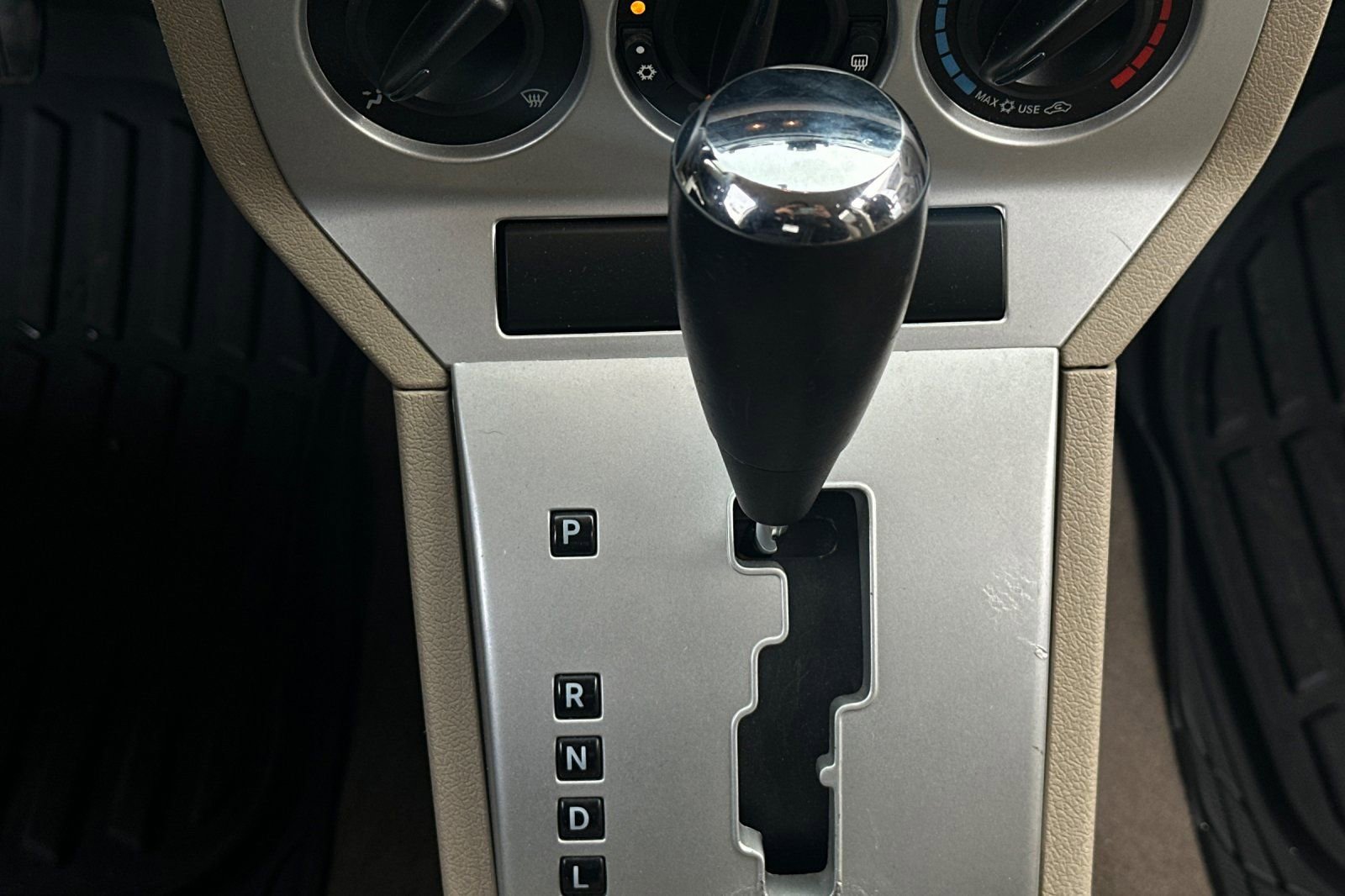 Used 2009 Dodge Caliber SXT image 21