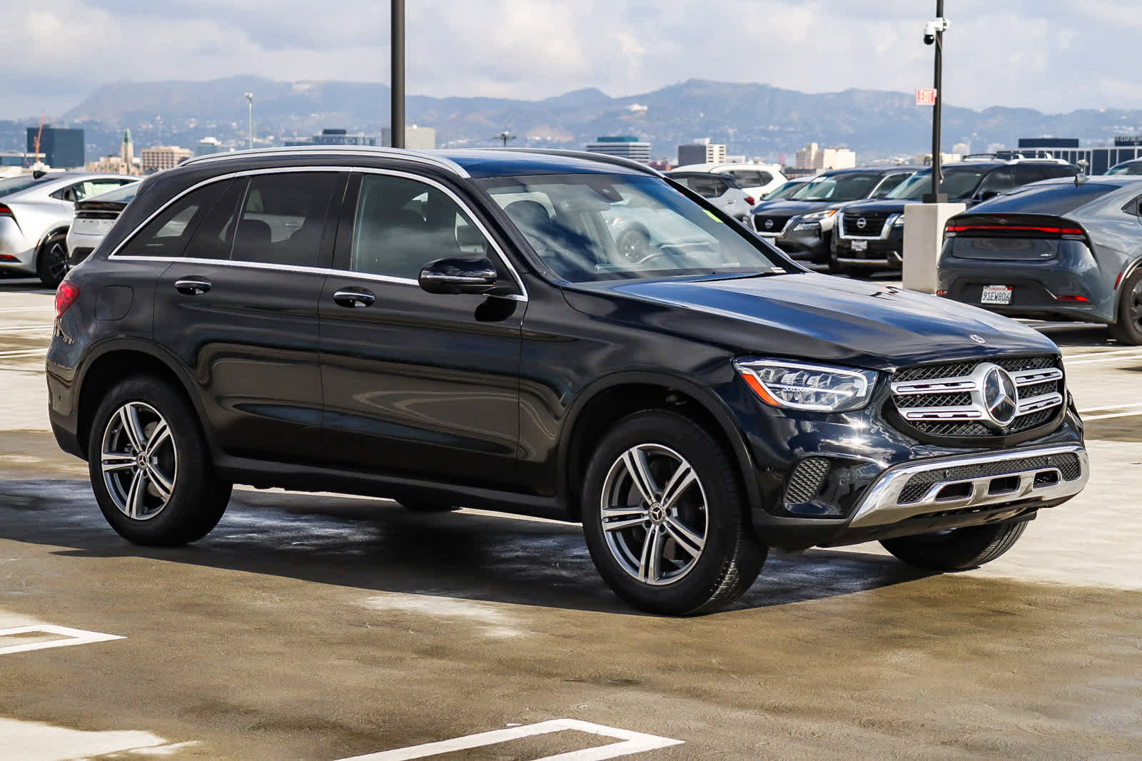 Used 2020 Mercedes-Benz GLC 300 image 3