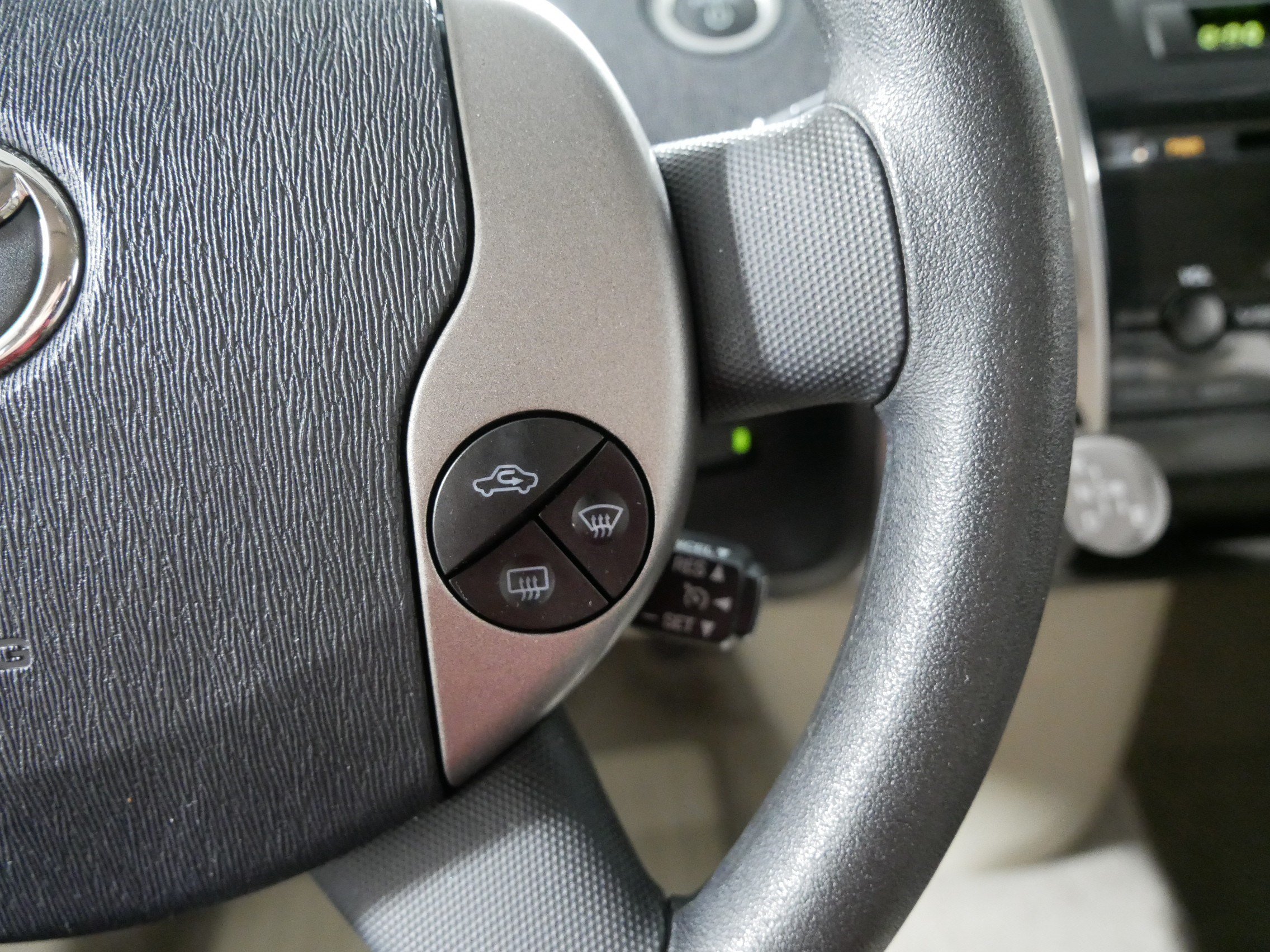 Used 2009 Toyota Prius w/ Pkg 2 FWD image 28
