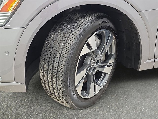 Used 2020 Audi e-tron Premium Plus image 32