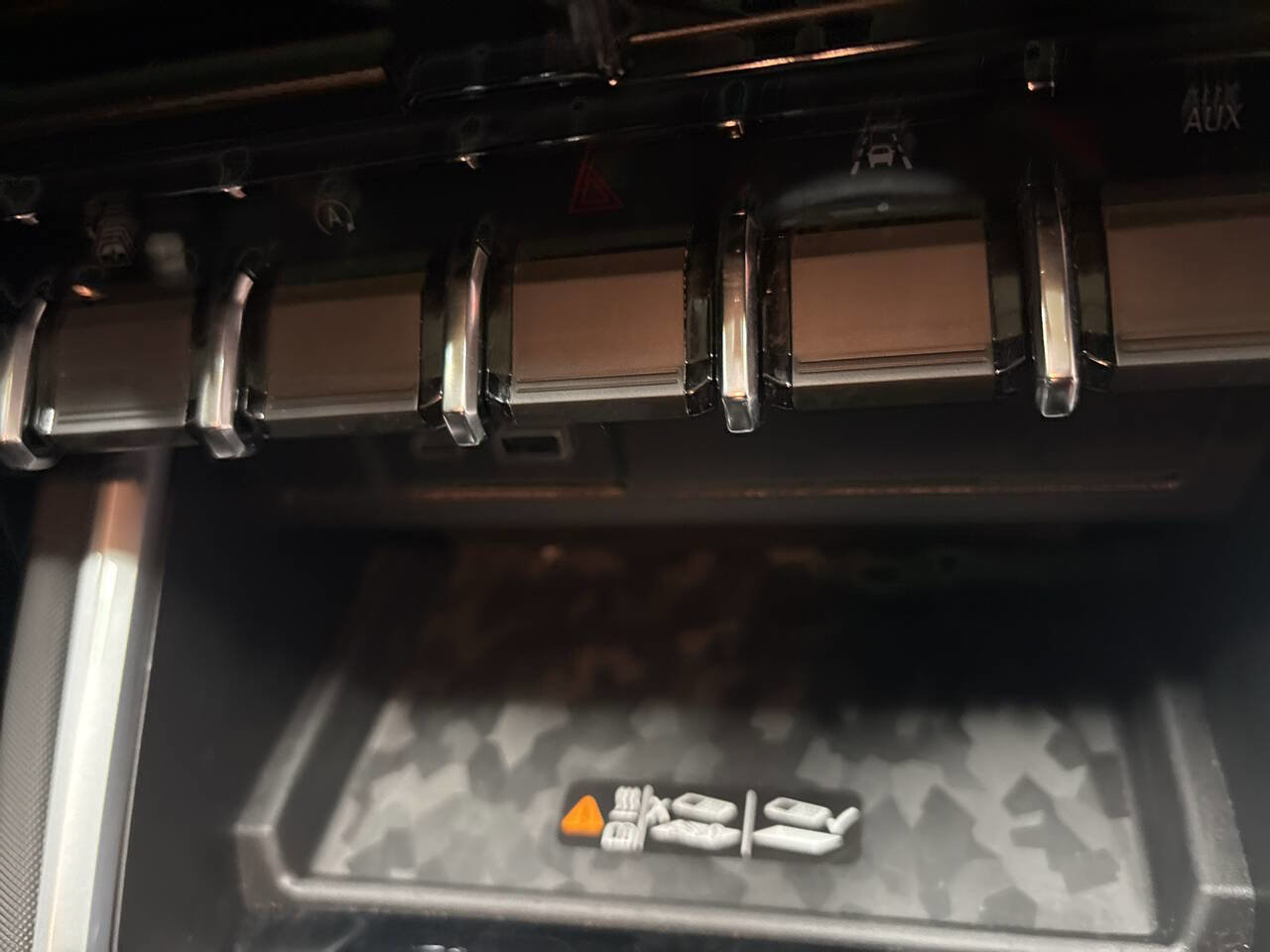 Used 2025 Chevrolet Colorado Z71 w/ Z71 Convenience Package 2 image 13