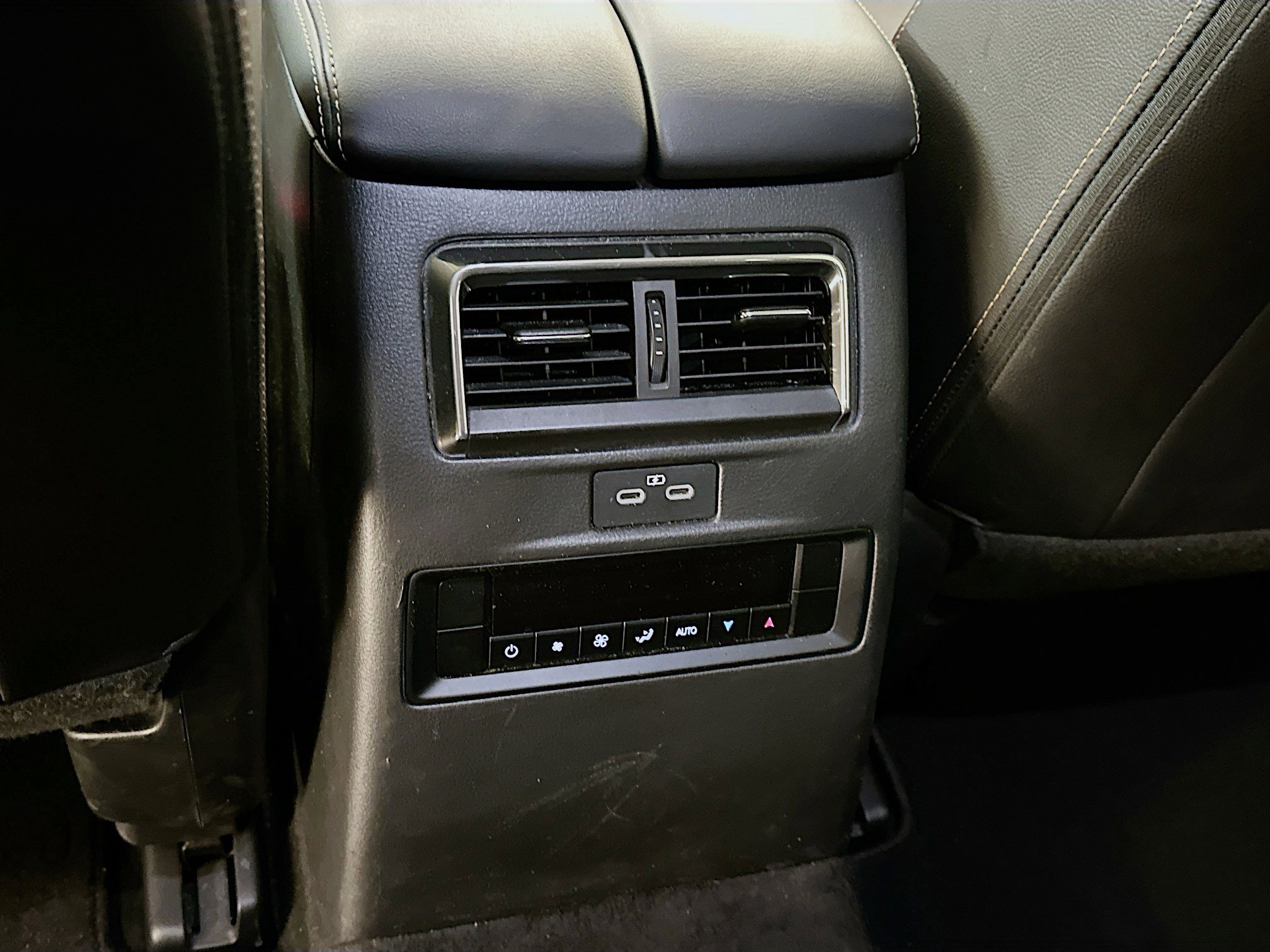 Used 2024 MAZDA CX-90 3.3 Turbo w/ Preferred Plus image 29