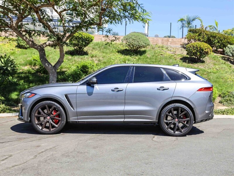 Used 2020 Jaguar F-PACE SVR AWD/4WD image 2
