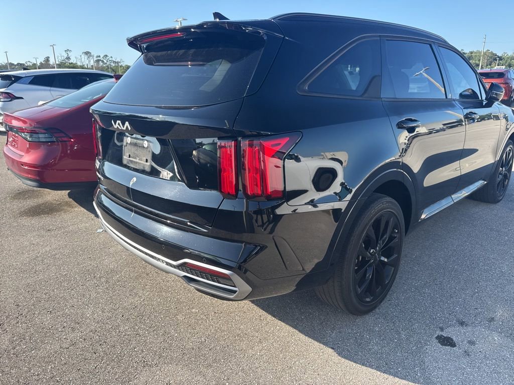 Used 2023 Kia Sorento SX FWD image 3