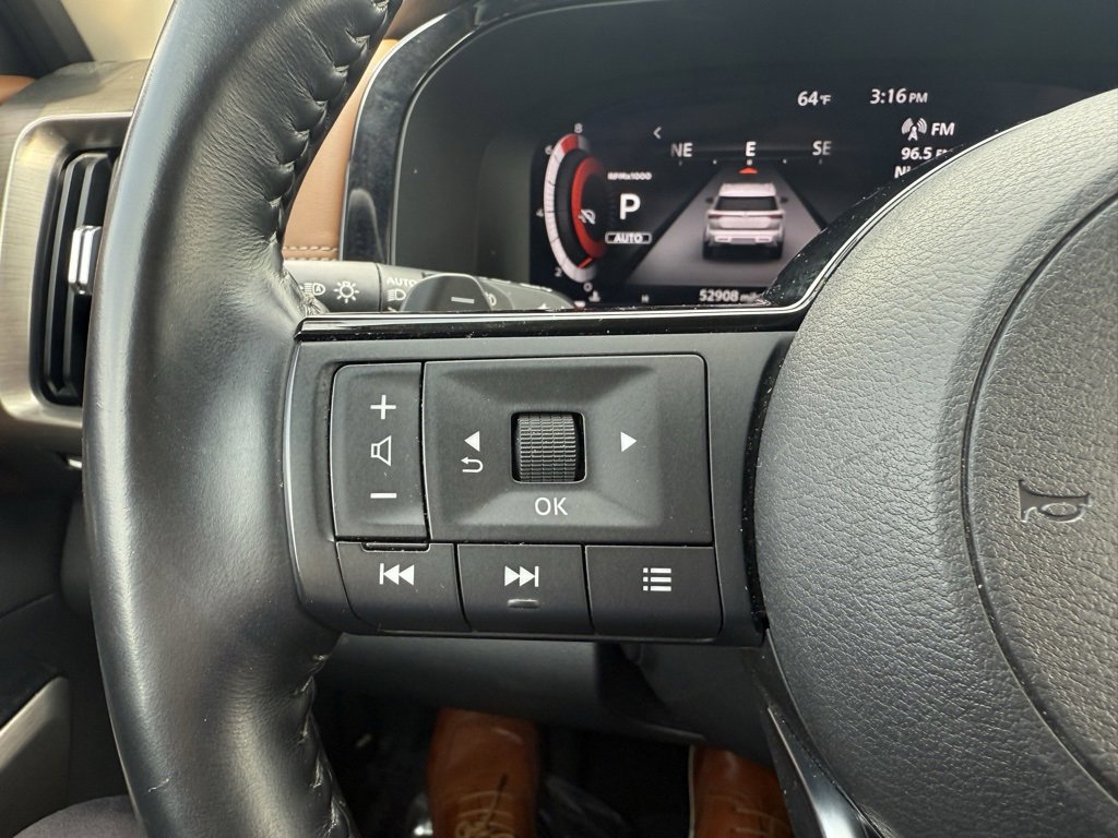 Used 2022 Nissan Pathfinder Platinum w/ Cargo Package image 21