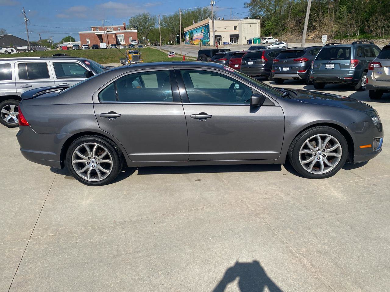 Used 2012 Ford Fusion SE FWD image 5