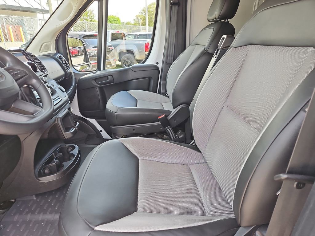 Used 2023 RAM ProMaster 2500 FWD image 13