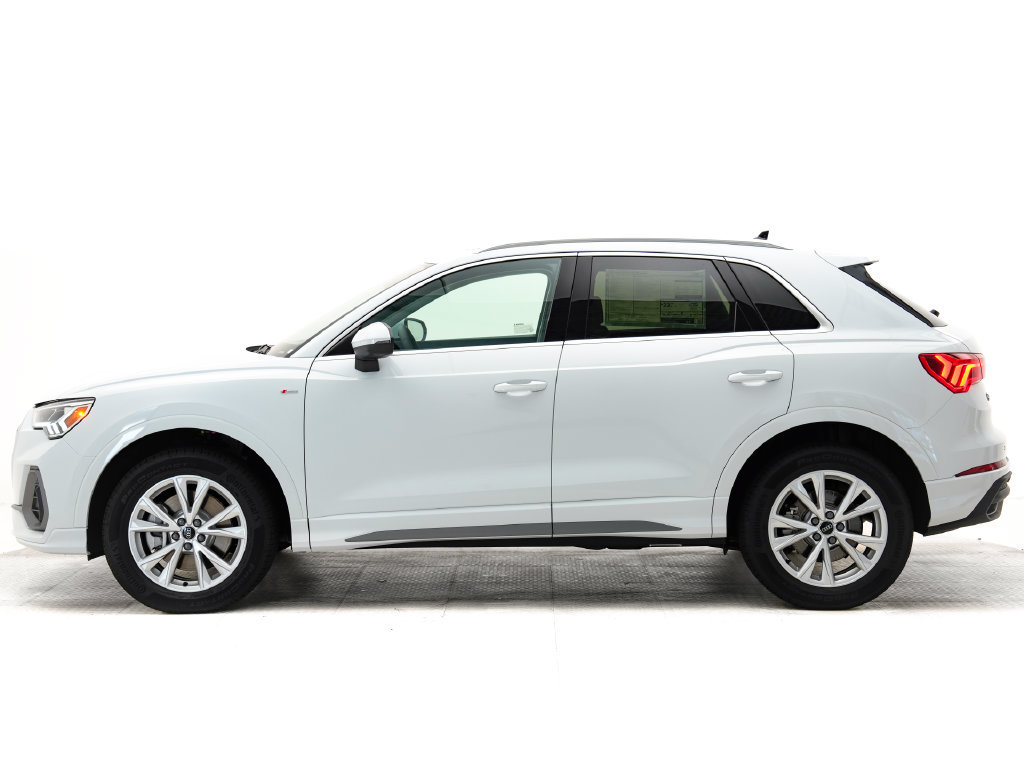 Certified 2025 Audi Q3 2.0T Premium Plus w/ Premium Plus Package AWD/4WD image 29