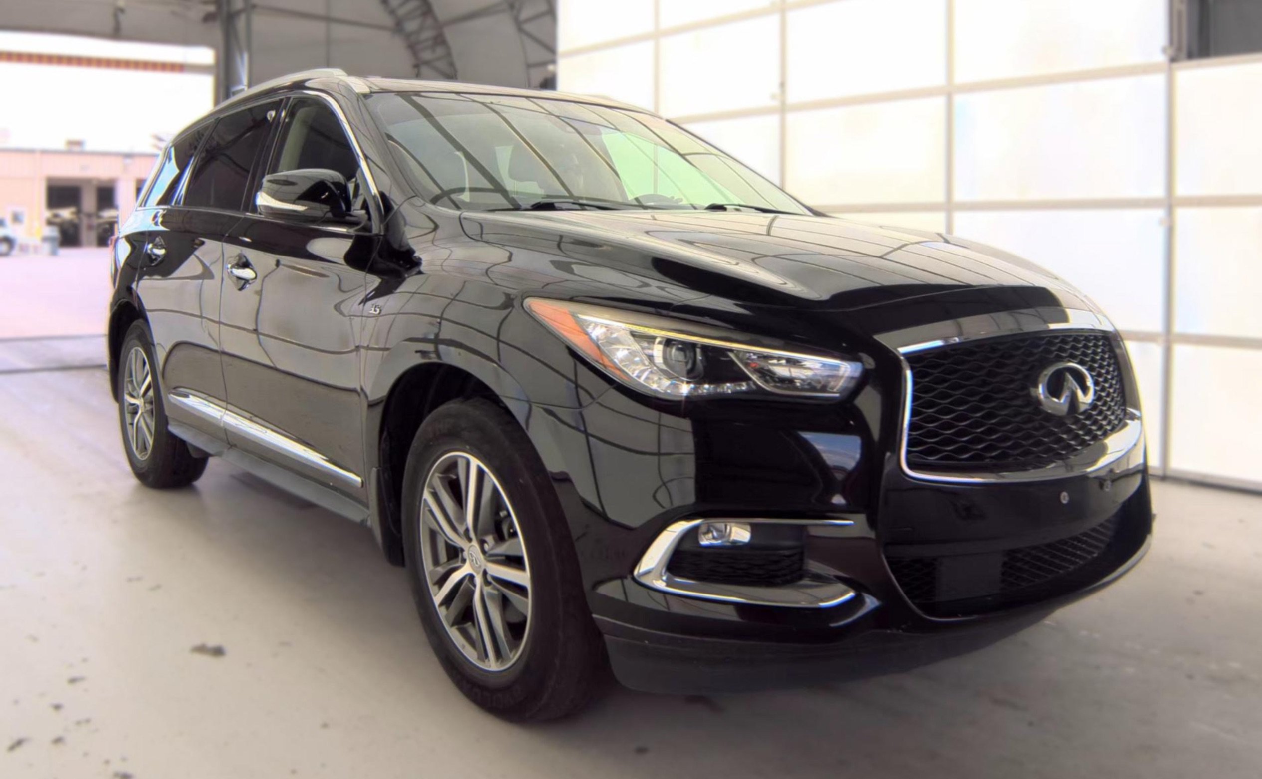 Used 2020 INFINITI QX60 Luxe FWD image 3