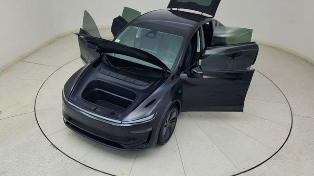 Used 2026 Tesla Model Y Long Range image 83