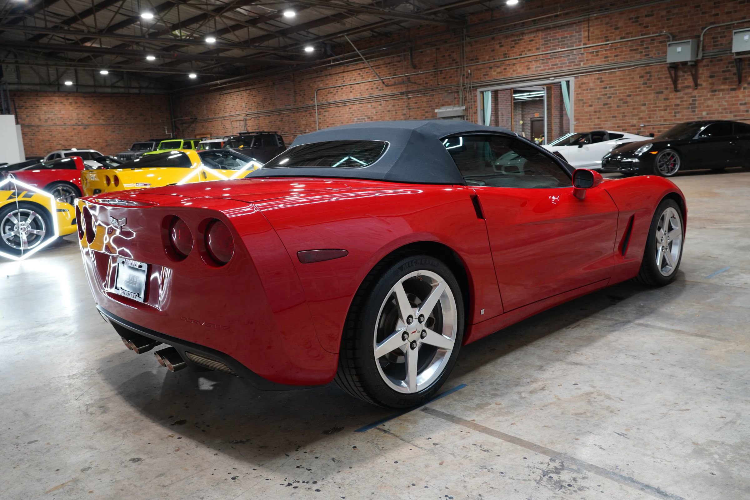 Used 2006 Chevrolet Corvette Convertible w/ Preferred Equipment Group RWD image 15