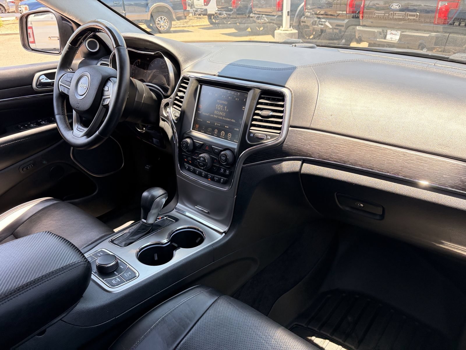 Used 2017 Jeep Grand Cherokee Summit w/ Platinum Series Group AWD/4WD image 12