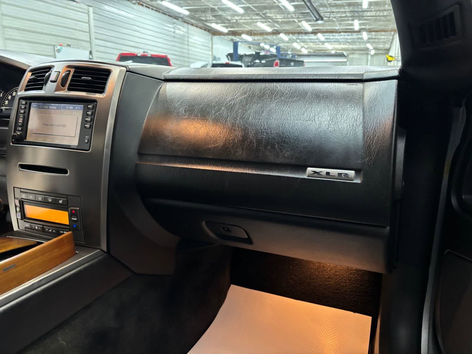 Used 2005 Cadillac XLR RWD image 26