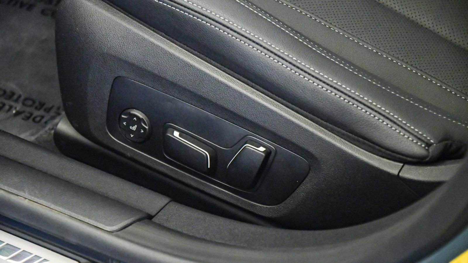 Used 2025 BMW i4 M50 w/ Premium Package image 32