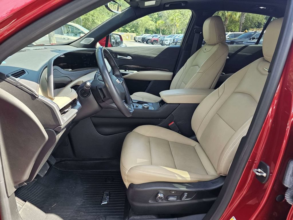 Certified 2024 Cadillac XT4 Premium Luxury FWD image 23