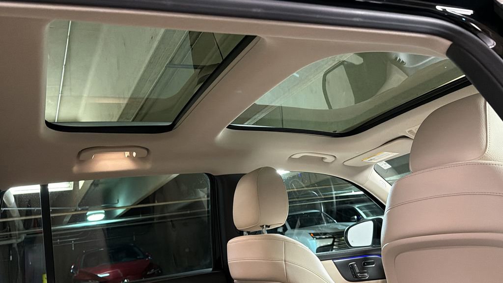 Used 2021 Mercedes-Benz GLB 250 4MATIC image 13